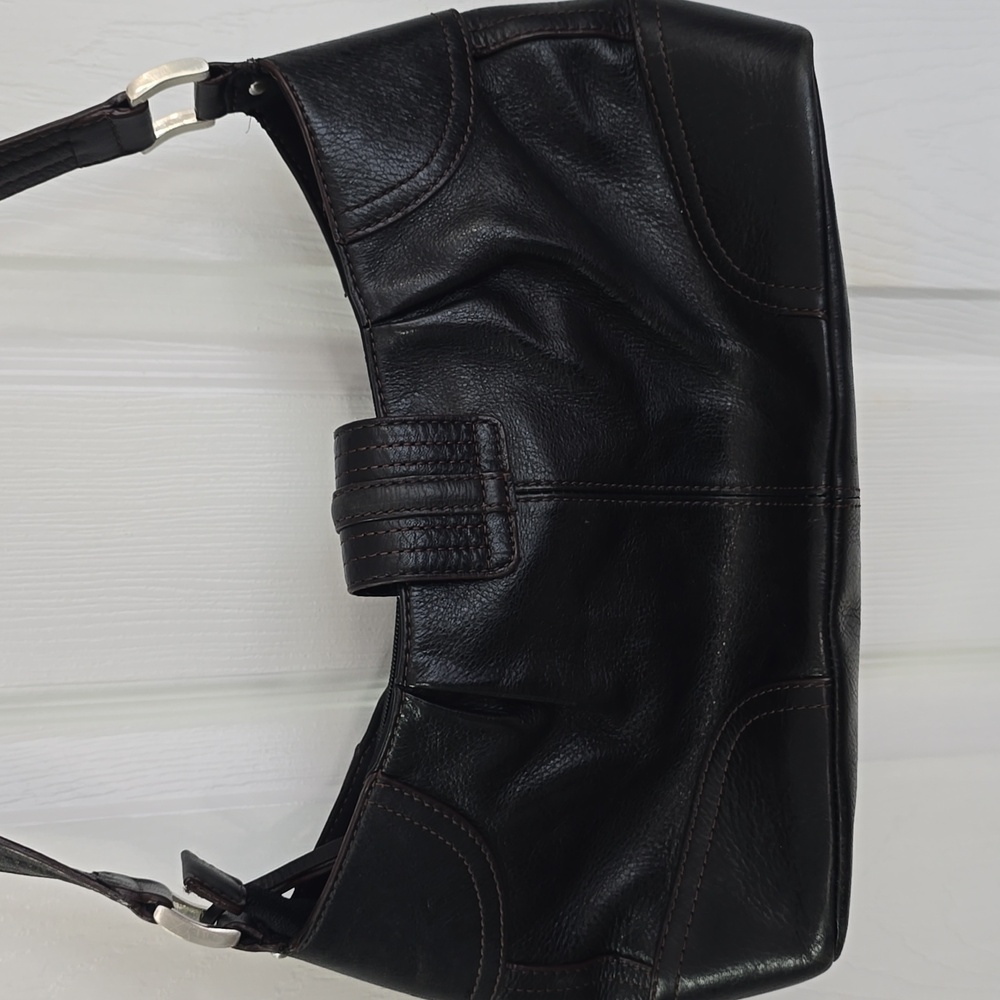Etienne Aigner Pebbled Leather Shoulder Handbag Black Zip Charm - Picture 5 of 17
